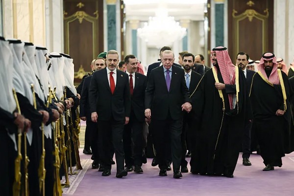 Türkiye’nin Savunma Sanayii İhracatları İsrail’i Panikletti! 'Erdoğan Körfez’de Büyük Bir Zafer Kazandı'